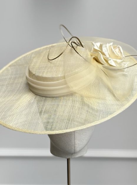 hat-049-main