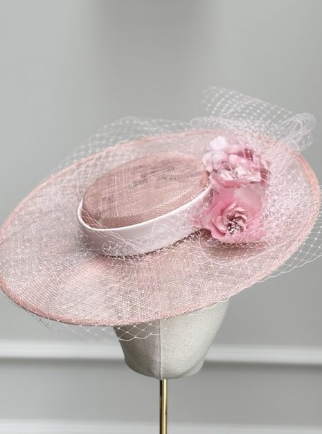 hat-090-main hat-090-main